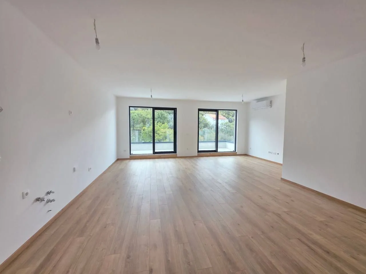 Sale, two bedroom apartment, 114m², Kamenovo, Budva