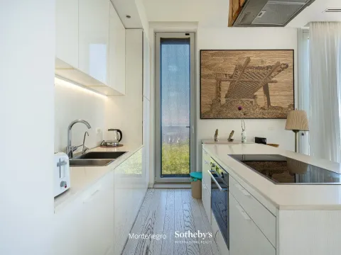 Prodaja, kuća, 250m², Đinovići, Cetinje - image 14