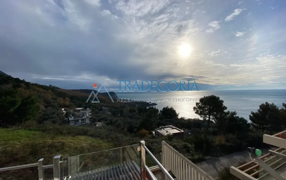 Sale, three bedroom apartment, 106m², Sveti Stefan, Budva