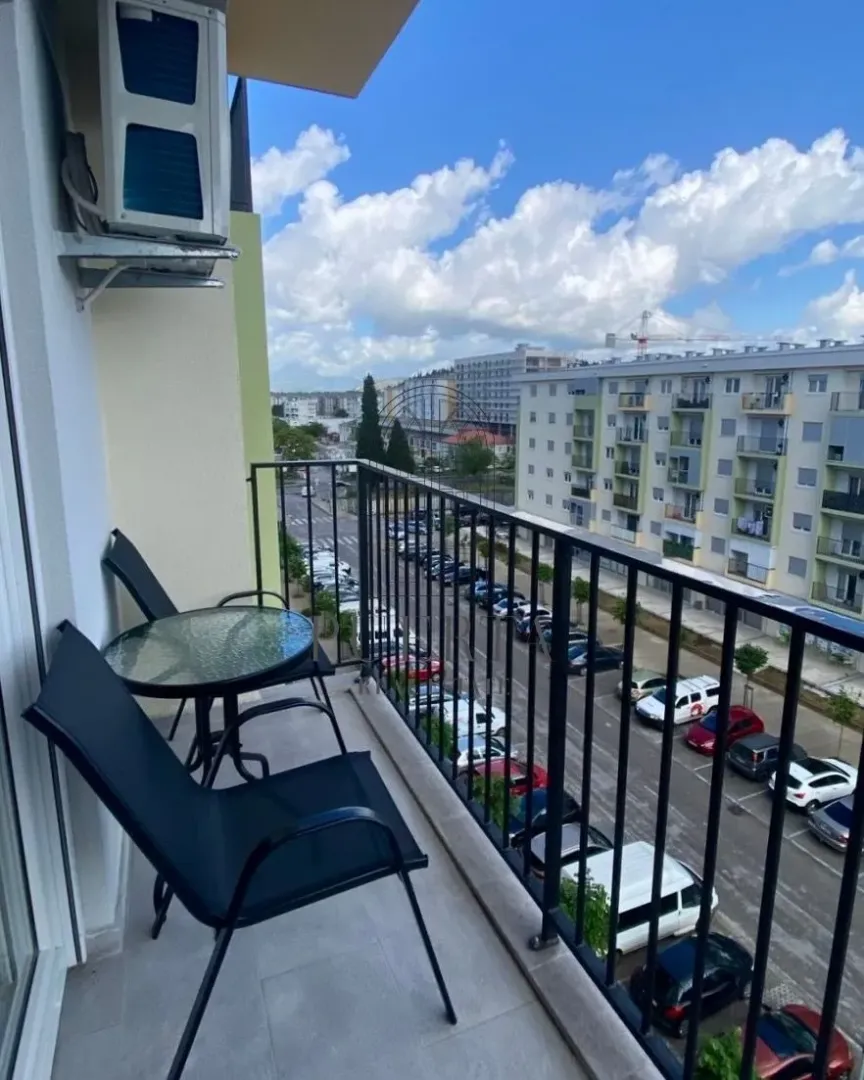 Rent, one bedroom apartment, 40m², Pobrežje, Podgorica