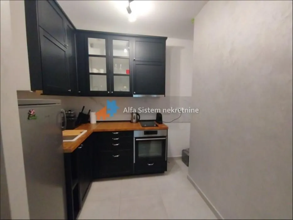 Izdavanje, trosoban stan, 88m², Trošarina, Voždovac Sve Podlokacije