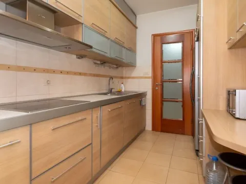 Prodaja, trosoban stan, 140m², Preko Morače, Podgorica - image 5