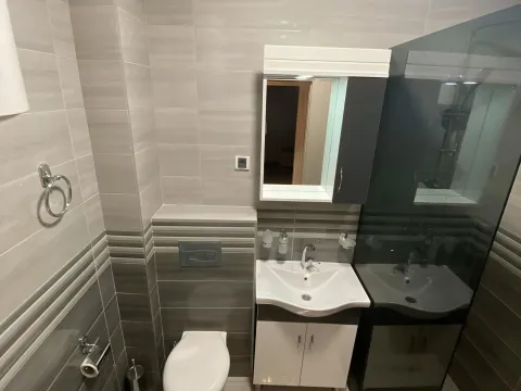 Izdavanje, dvosoban stan, 100m², Zabjelo, Podgorica - image 8