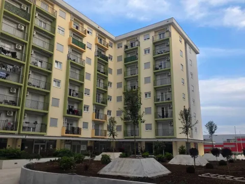 Rent, one bedroom apartment, 47m², Pobrežje, Podgorica - image 8