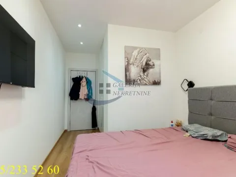 Prodaja, trosoban stan, 60m², Južni Bulevar, Vračar Sve Podlokacije - image 11