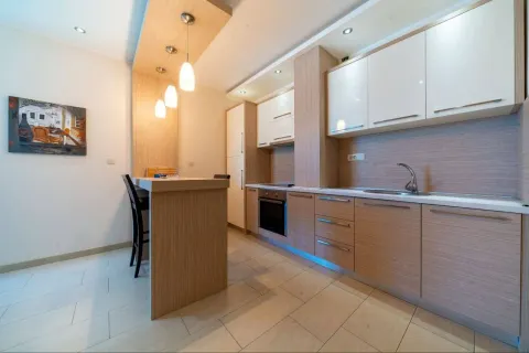 Rent, two bedroom apartment, 70m², Bečići, Budva - image 15