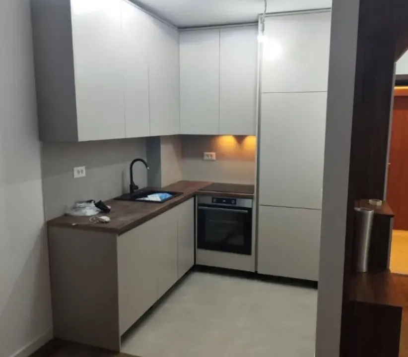 Izdavanje, jednosoban stan, 45m², Stari Aerodrom, Podgorica