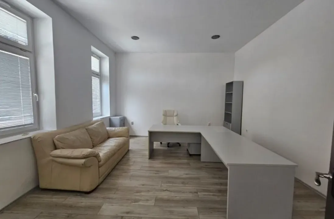 Rent, office space, 30m², Centar, Podgorica