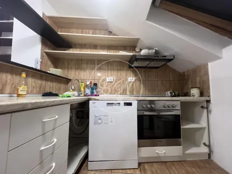 Izdavanje, trosoban stan, 51m², Zemun Centar, Zemun Sve Podlokacije - image 5