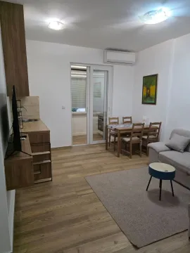 Rent, two bedroom apartment, 68m², Centar, Podgorica - image 11