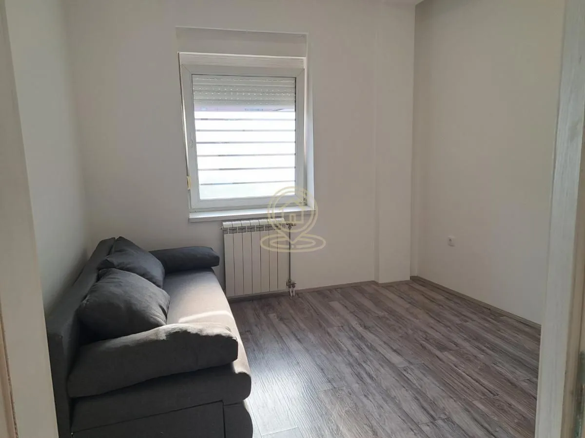 Prodaja, trosoban stan, 71m², Bulevar Oslobodjenja, Novi Sad Sve Podlokacije