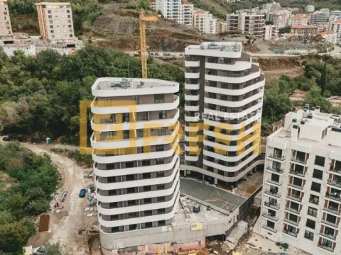 Sale, two bedroom apartment, 72m², Bečići, Budva - image 2