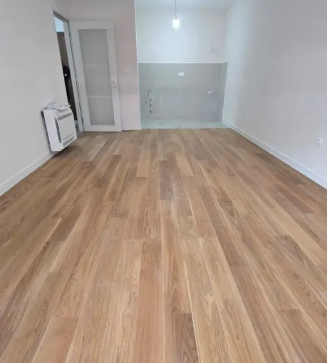 Izdavanje, dvosoban stan, 72m², Central Point, Podgorica