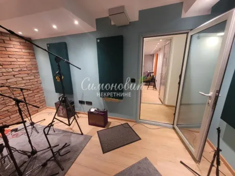 Izdavanje, poslovni prostor, 93m², Čukarica, Beograd - image 11