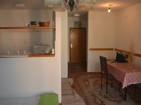 Prodaja, stan, 37m², Kotor, Crna Gora - image 2