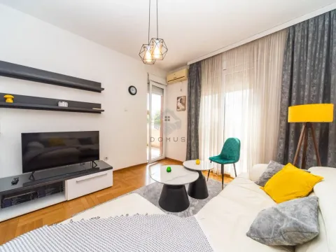 Rent, one bedroom apartment, 50m², Krivi Most, Podgorica - image 4