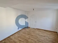 Prodaja, trosoban stan, 58m², Vračar, Šid - image 2