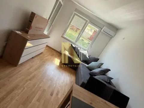 Izdavanje, jednosoban stan, 39m², Avijatičarsko naselje, Novi Sad Sve Podlokacije