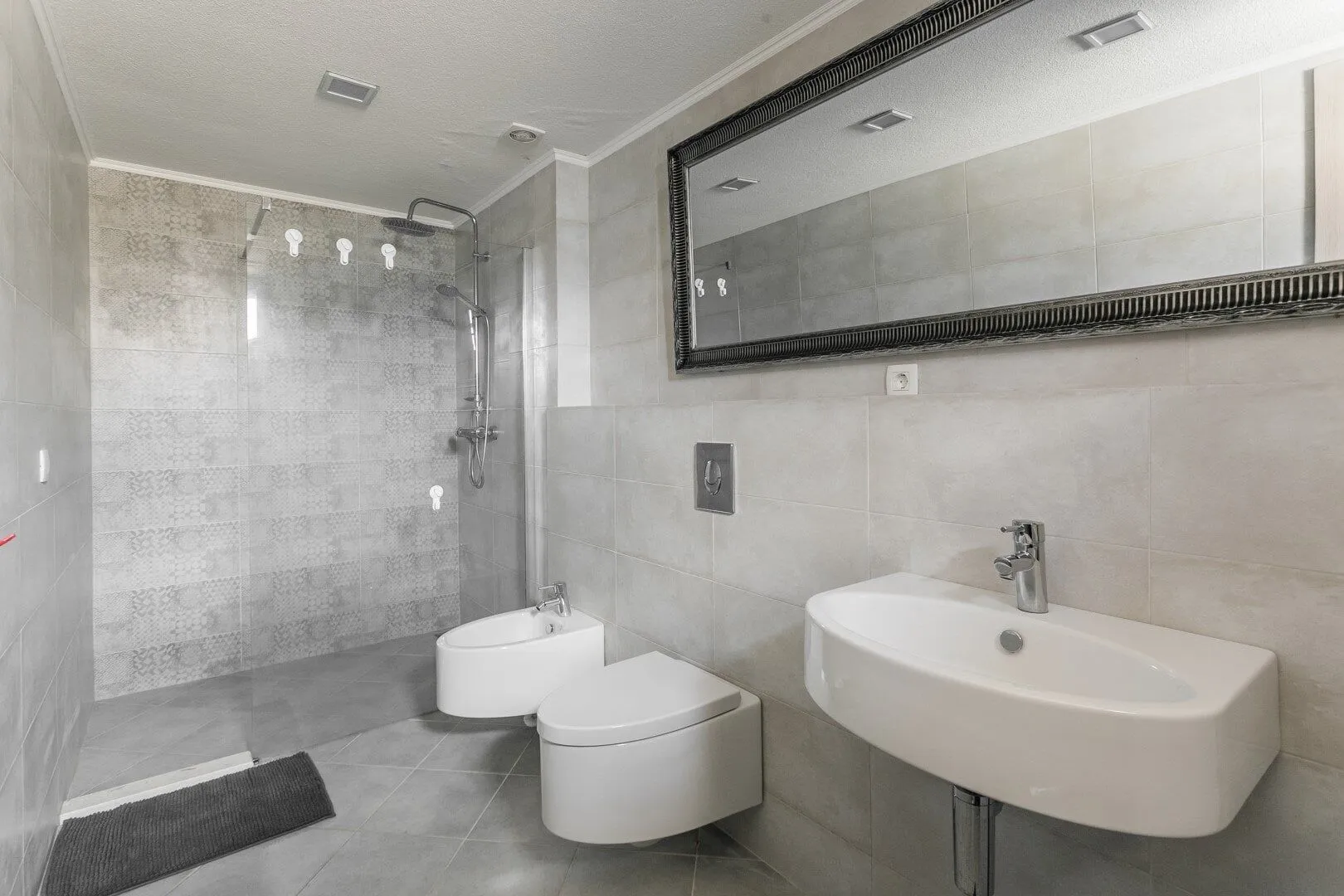 Prodaja, kuća, 240m², Bratešići, Kotor