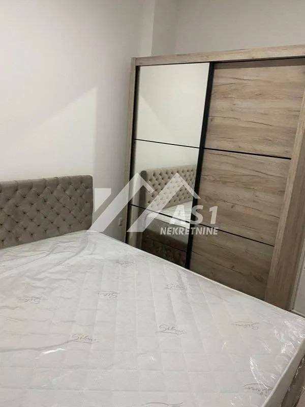 Izdavanje, dvosoban stan, 42m², Petrovaradin, Novi Sad
