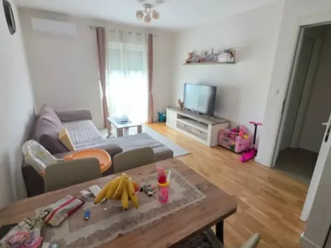 Prodaja, jednosoban stan, 41m², Pobrežje, Podgorica