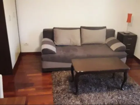 Izdavanje, garsonjera, 31m², City Kvart, Podgorica - image 4