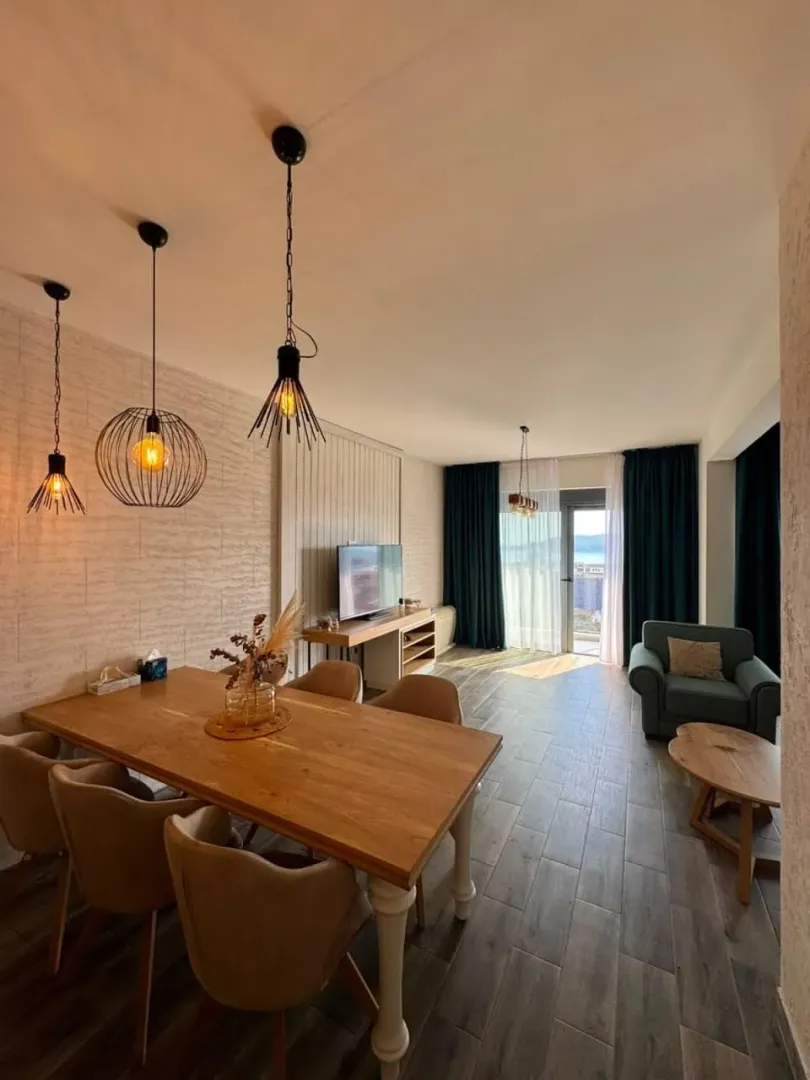 Rent, two bedroom apartment, 86m², Bečići, Budva