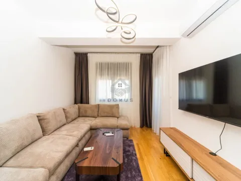 Izdavanje, jednosoban stan, 41m², Stari Aerodrom, Podgorica - image 2