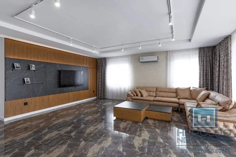 Prodaja, stan, 340m², Kajsijar, Jagodina