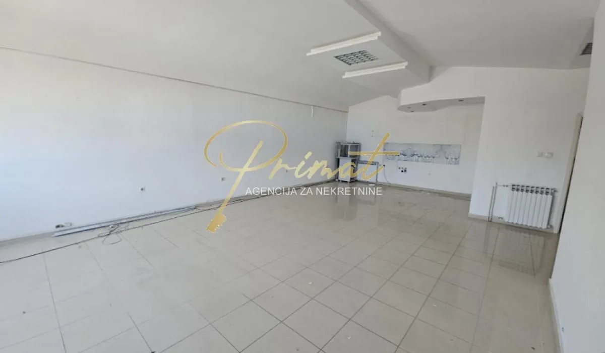Rent, office space, 290m², Krnjaca, Palilula Sve Podlokacije