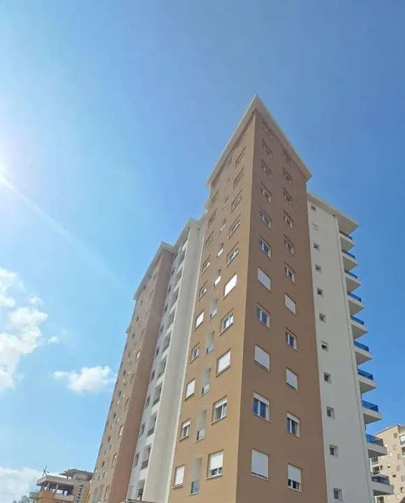 Prodaja, jednosoban stan, 34m², Centar, Bar