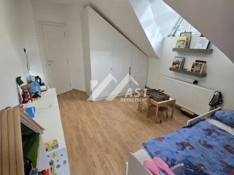 Rent, house, 280m², Rumenka, Novi Sad Sve Podlokacije - image 7