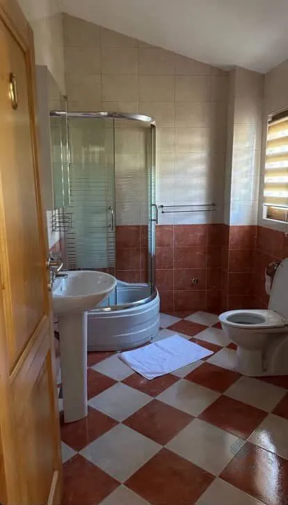 Rent, house, 120m², Zelenika, Podgorica