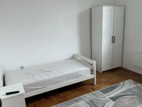 Izdavanje, stan, 151m², Savski Venac, Beograd - image 15