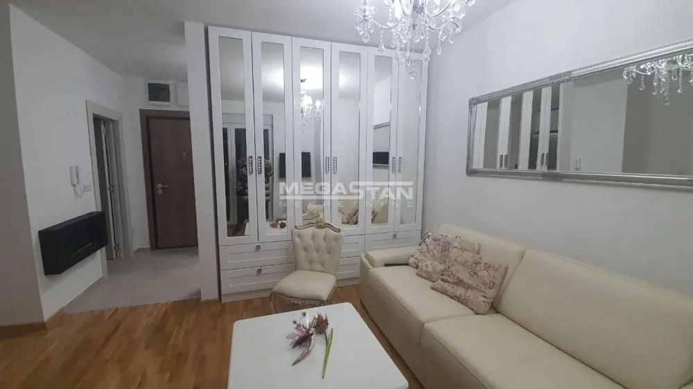 Rent, two bedroom apartment, 50m², Hala Pionir, Palilula Sve Podlokacije