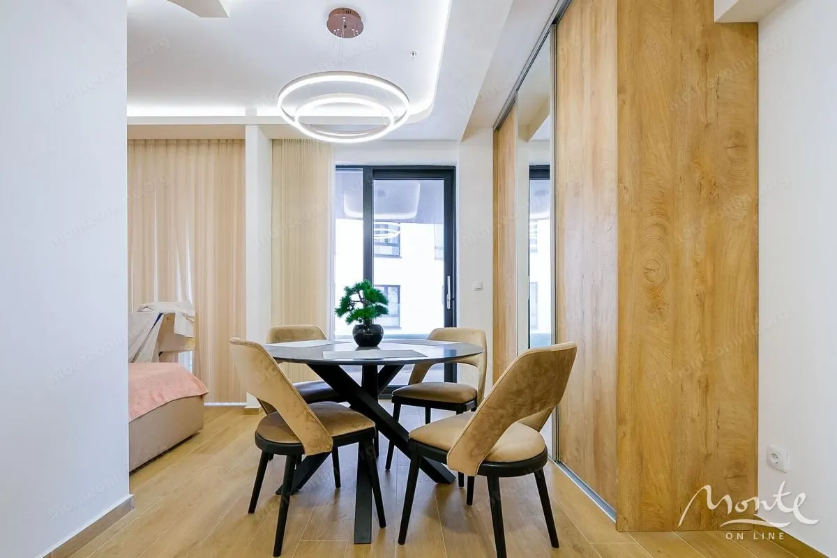 Prodaja, garsonjera, 57m², Rafailovići, Budva