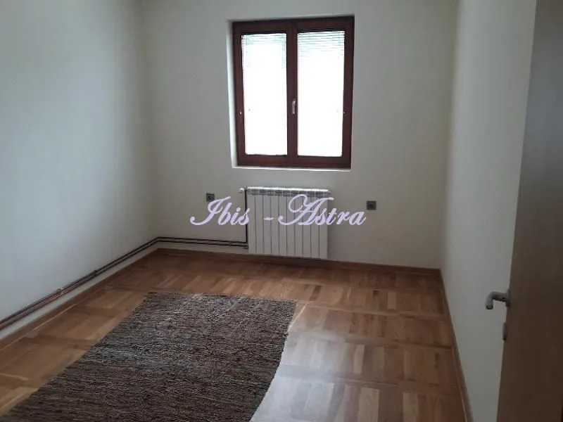Izdavanje, stan, 200m², Banjica, Voždovac Sve Podlokacije