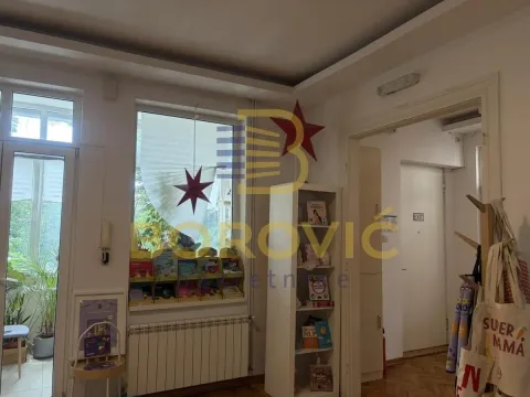 Rent, four bedroom apartment, 115m², Vračar Sve Podlokacije, Beograd - image 12