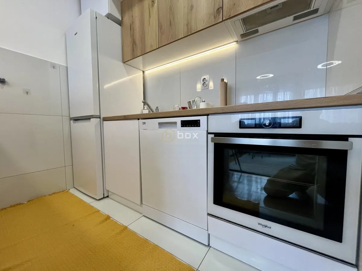 Izdavanje, dvosoban stan, 54m², Donja Vrežina, Niš