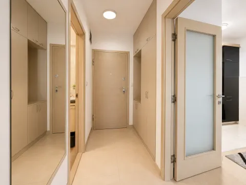 Prodaja, jednosoban stan, 47m², City Kvart, Podgorica - image 8