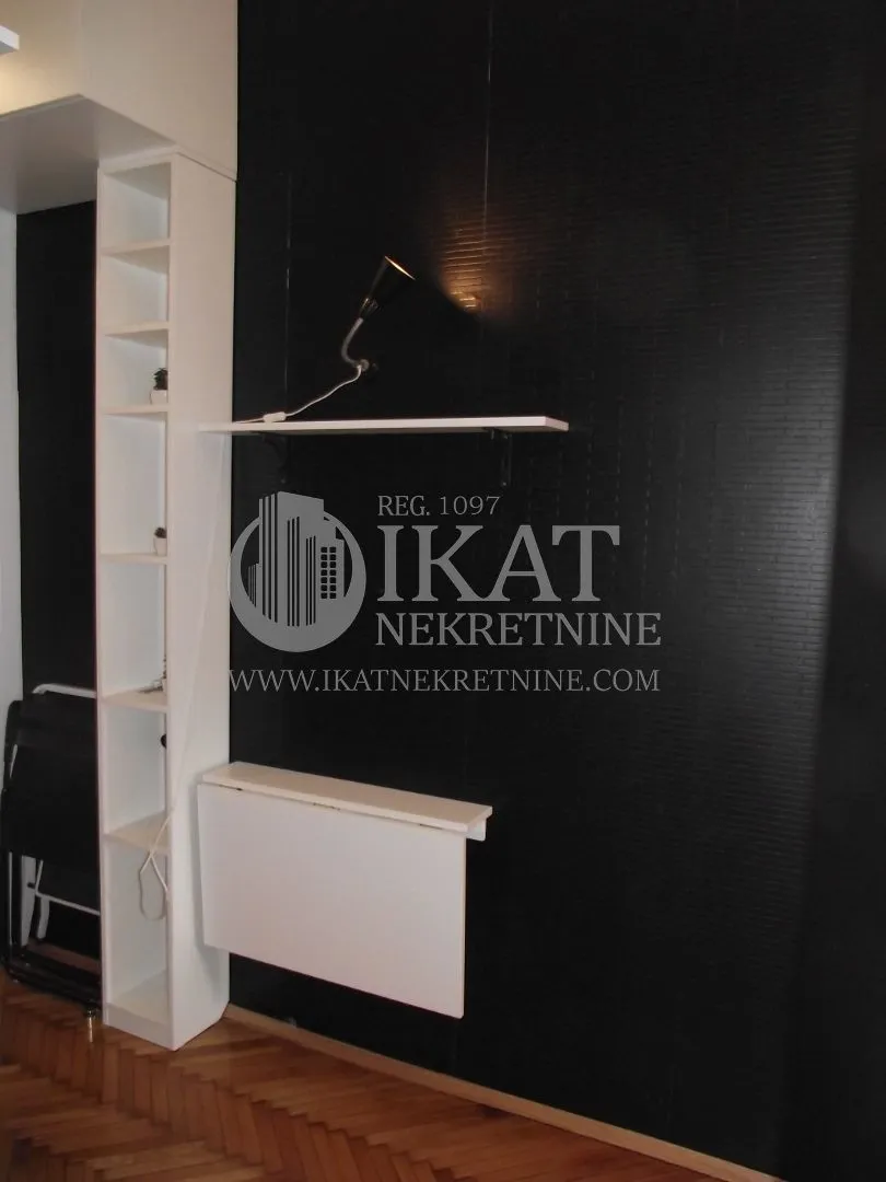 Izdavanje, stan, 25m², Stari Grad, Beograd