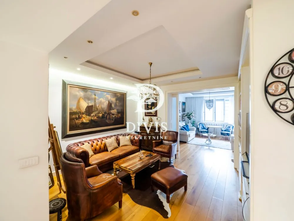 Prodaja, trosoban stan, 95m², Stari Grad, Beograd