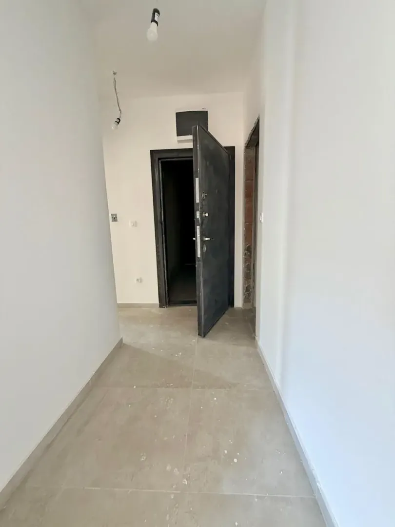 Prodaja, trosoban stan, 105m², Stari Aerodrom, Podgorica