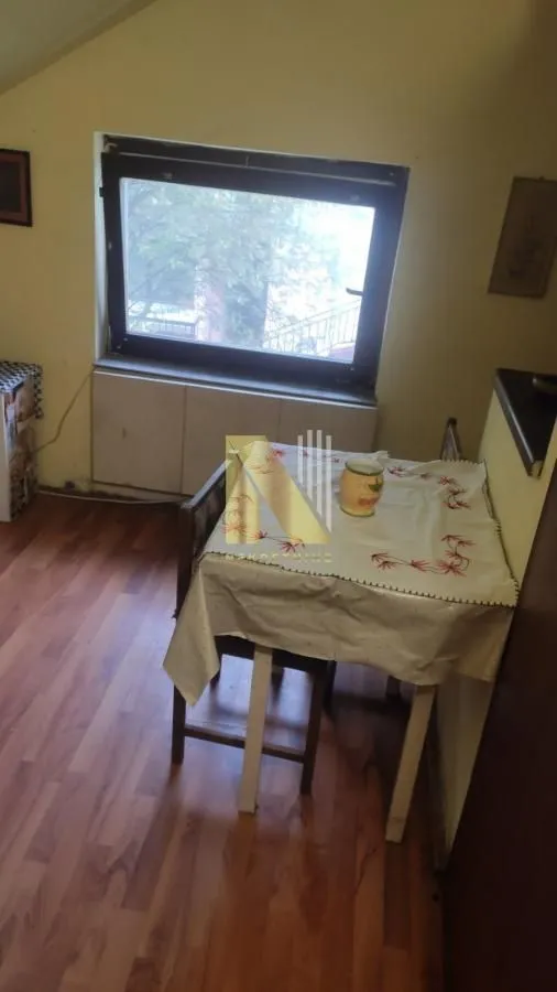 Izdavanje, garsonjera, 24m², Podbara, Novi Sad Sve Podlokacije