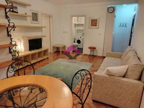 Izdavanje, dvosoban stan, 45m², Savski Venac, Beograd - image 15