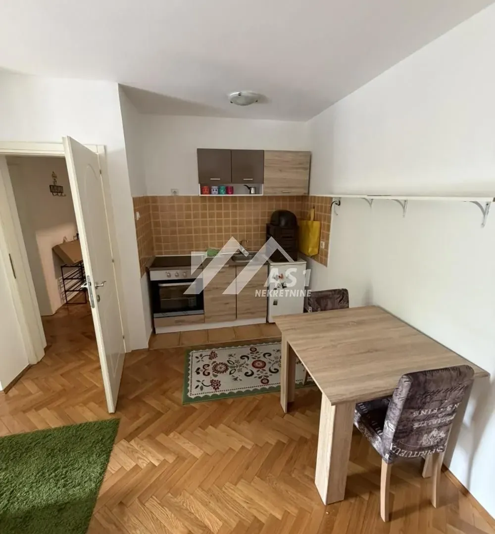 Rent, one bedroom apartment, 37m², Grbavica, Novi Sad Sve Podlokacije