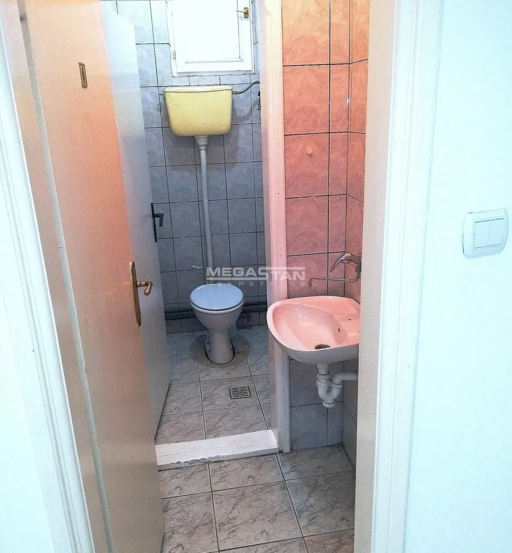 Rent, office space, 131m², Zemun Centar, Zemun Sve Podlokacije