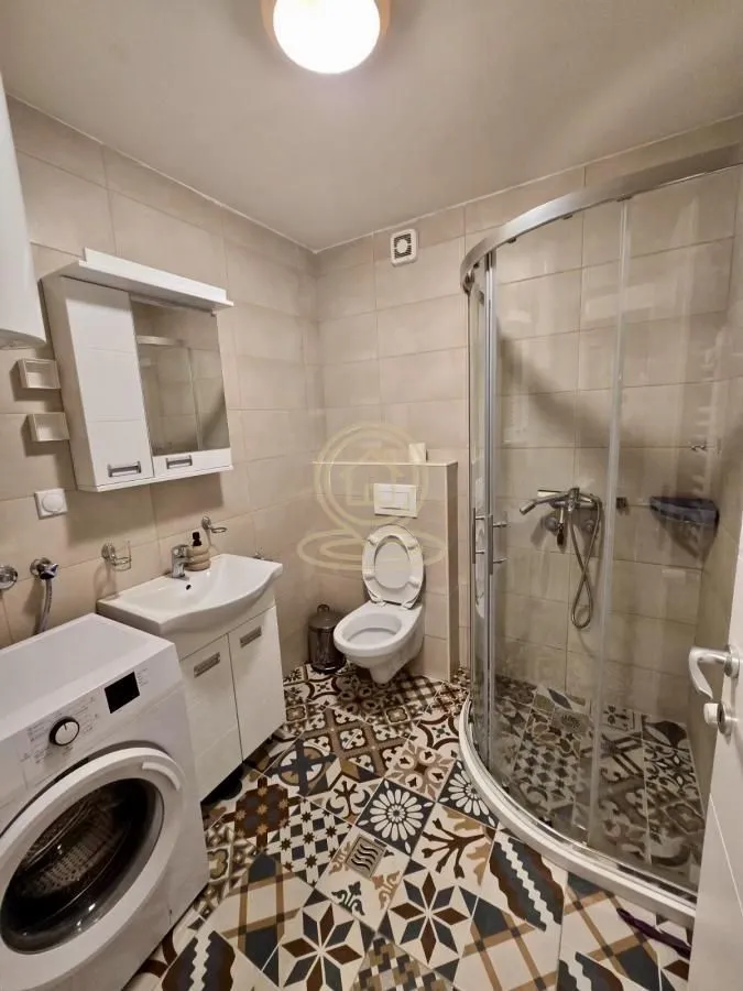 Izdavanje, dvosoban stan, 42m², Crveni Pevac, Niš