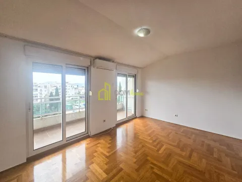 Prodaja, dvosoban stan, 70m², Blok 9, Podgorica - image 6