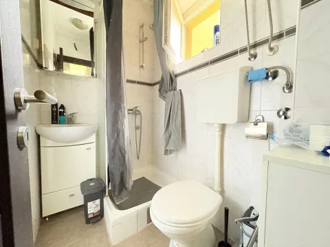 Izdavanje, trosoban stan, 44m², Kalenić Pijaca, Vračar Sve Podlokacije - image 6